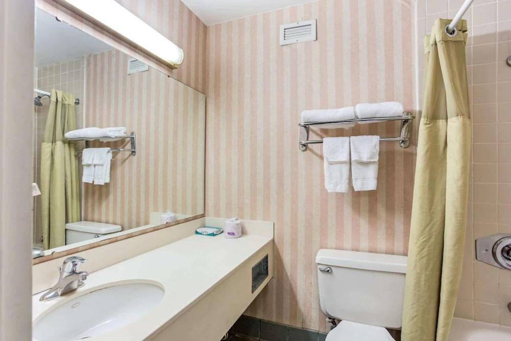 Lotus By Hotel Inn Boise Extérieur photo